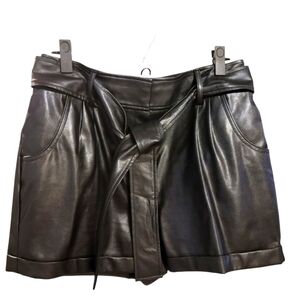 EXPRESS black, faux leather shorts